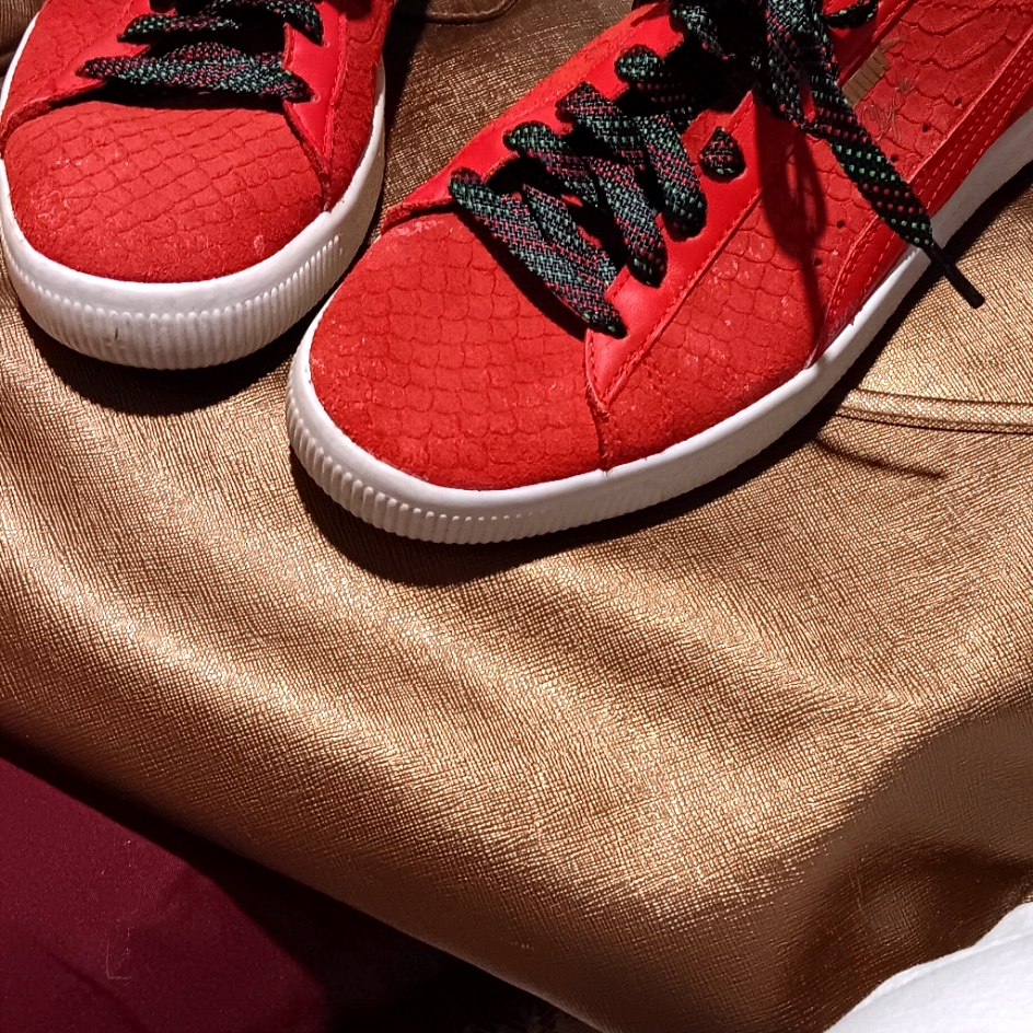 Sneaker Ball Ready Red Snake Skin Suede